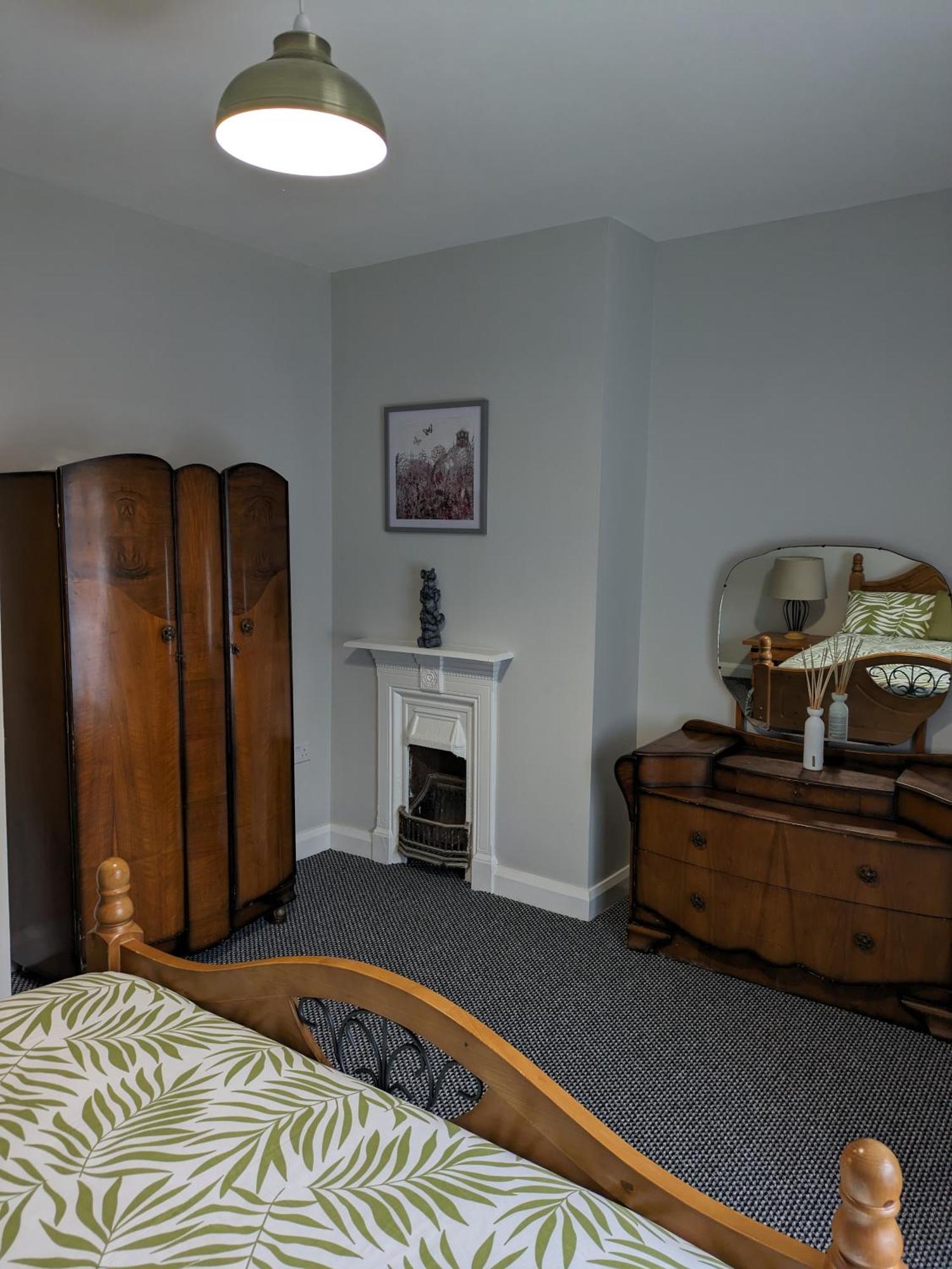 בלפסט Maire Toireasa - Cosy Refurbished Property In The Gaeltacht Quarter מראה חיצוני תמונה