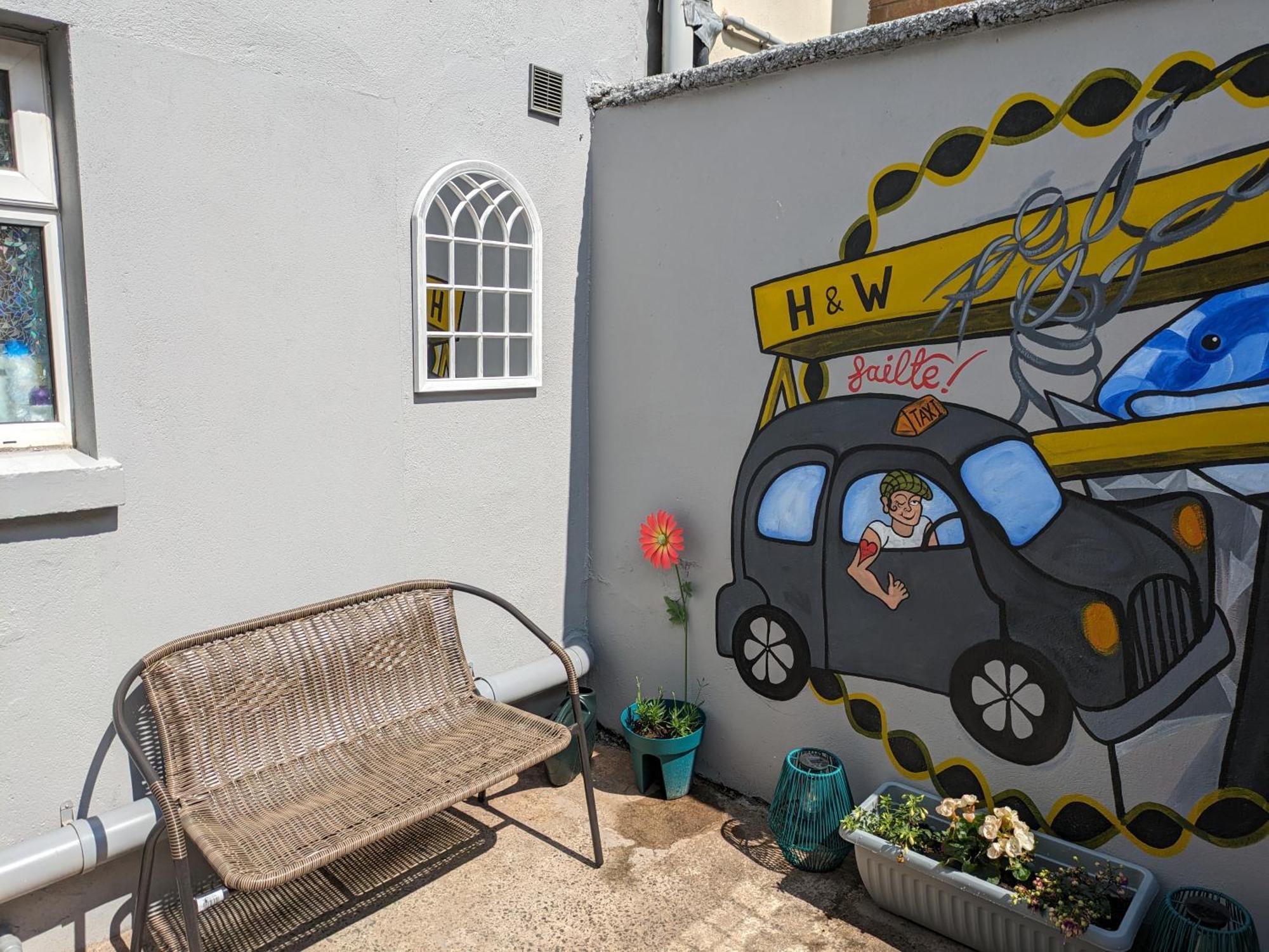 בלפסט Maire Toireasa - Cosy Refurbished Property In The Gaeltacht Quarter חדר תמונה